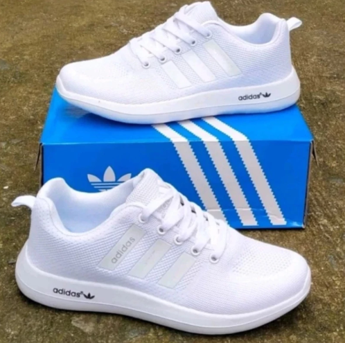 Light Sole Sports Shoes