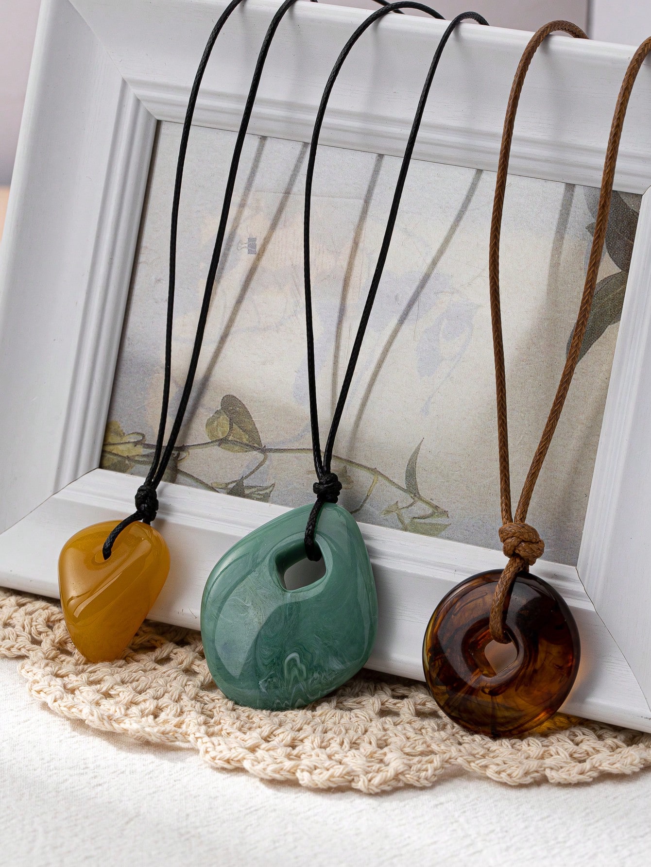 Minimalist Pendant Necklace